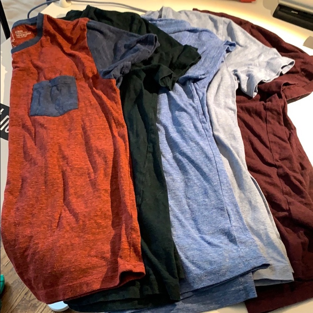 5 Basic Fitted Men’s TShirts (H&M, BDG)